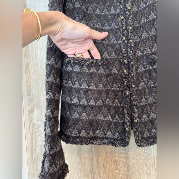 LOT 2316 $8000 RUNWAY CHANEL Brown Wool Blend Tweed
Paris-Dallas Jacket Size 38 - Picture 10 of 17